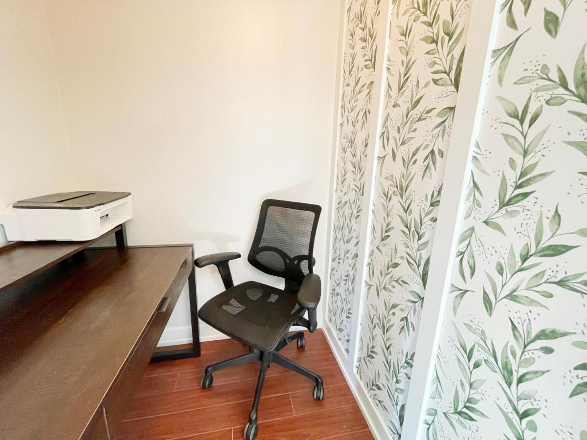Mile To Beach! Private, Family & Pet Friendly Oasis! Pool Table & Hot Tub! Oceanside