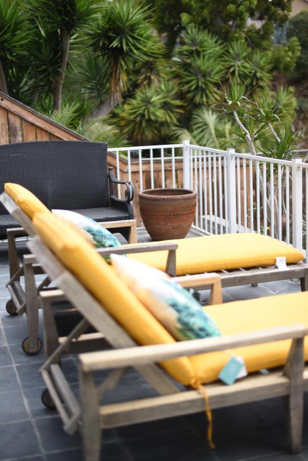 Mile To Beach! Private, Family & Pet Friendly Oasis! Pool Table & Hot Tub! Holiday home *